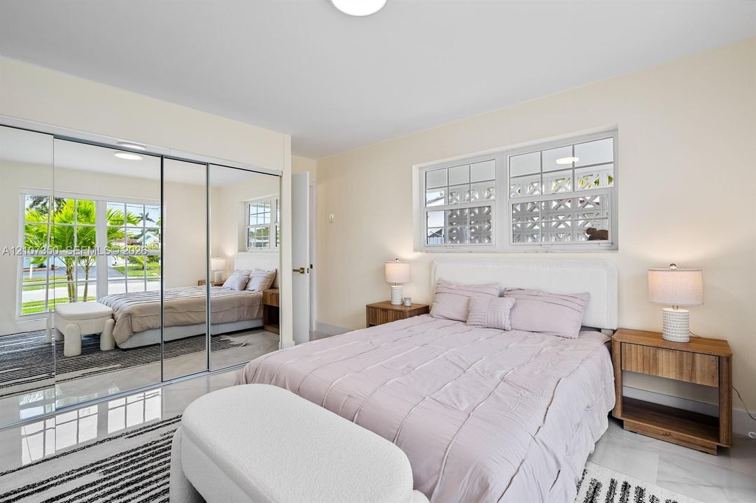 En Venta: $650,000 (2 camas, 2 baños, 1166 Pies cuadrados)