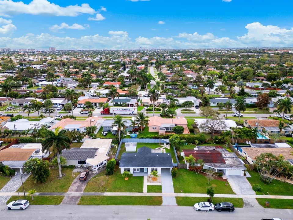 En Venta: $650,000 (2 camas, 2 baños, 1166 Pies cuadrados)