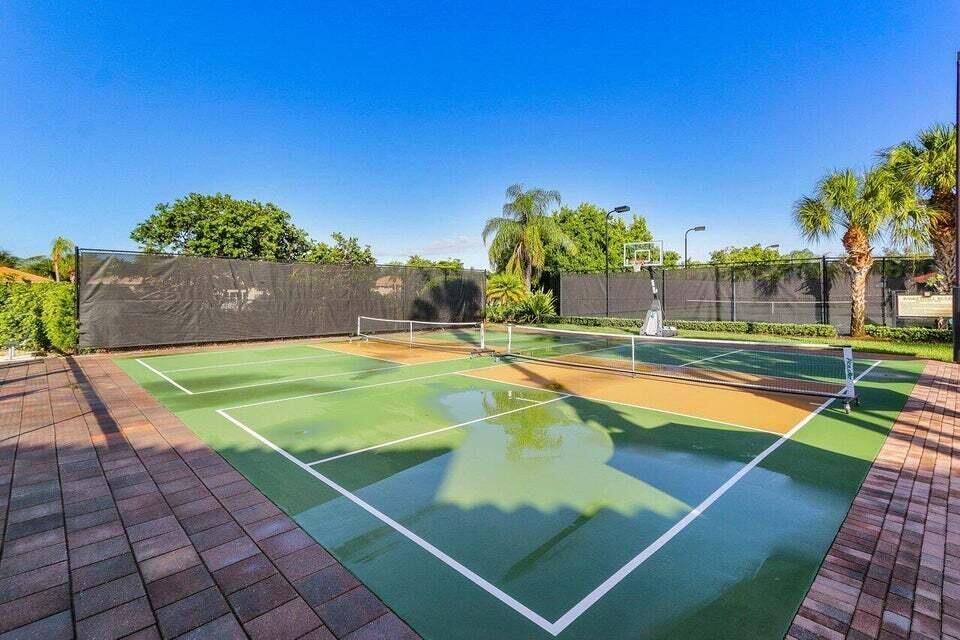 Pickle Ball