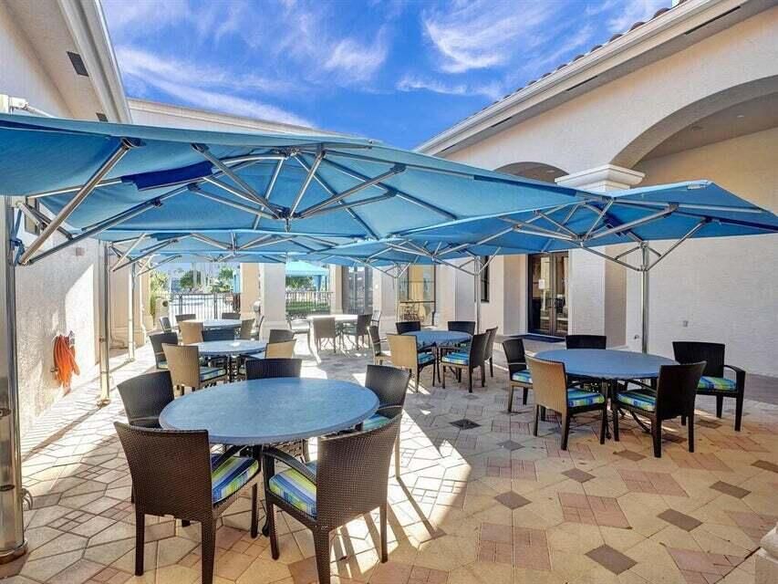 Outdoor cafe