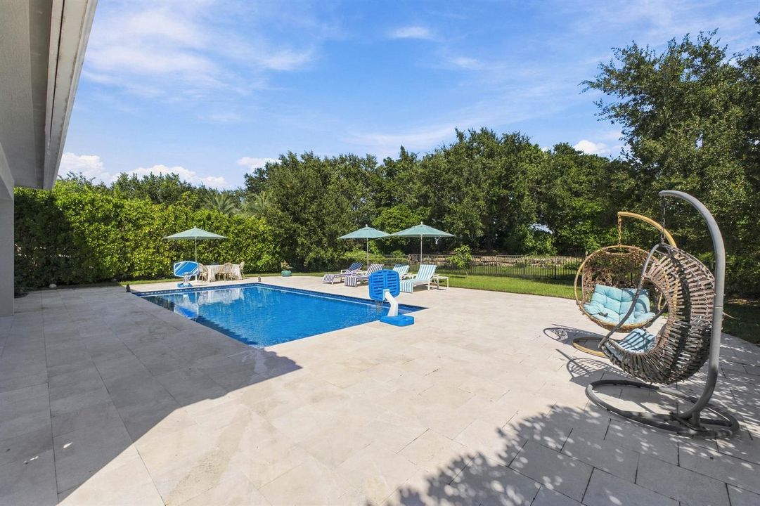 10385 Cameilla St_032