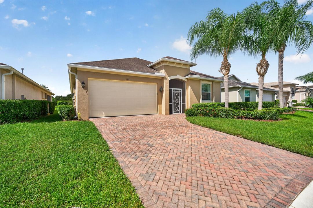 727 Honeybell Ct SW-1