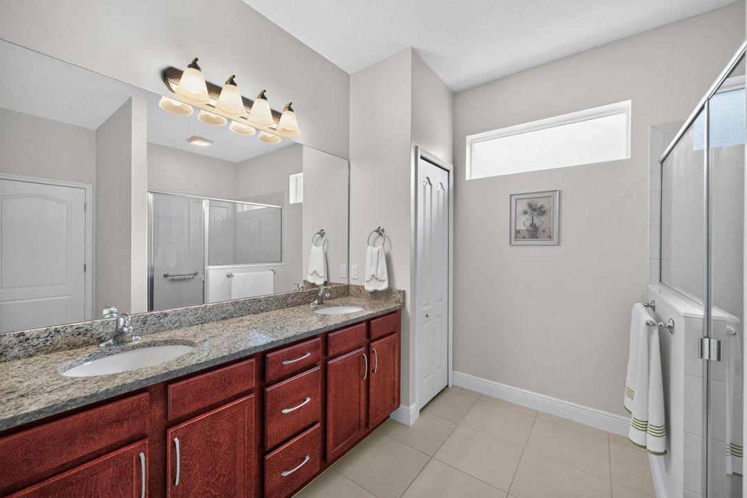 727 Honeybell Ct SW-27