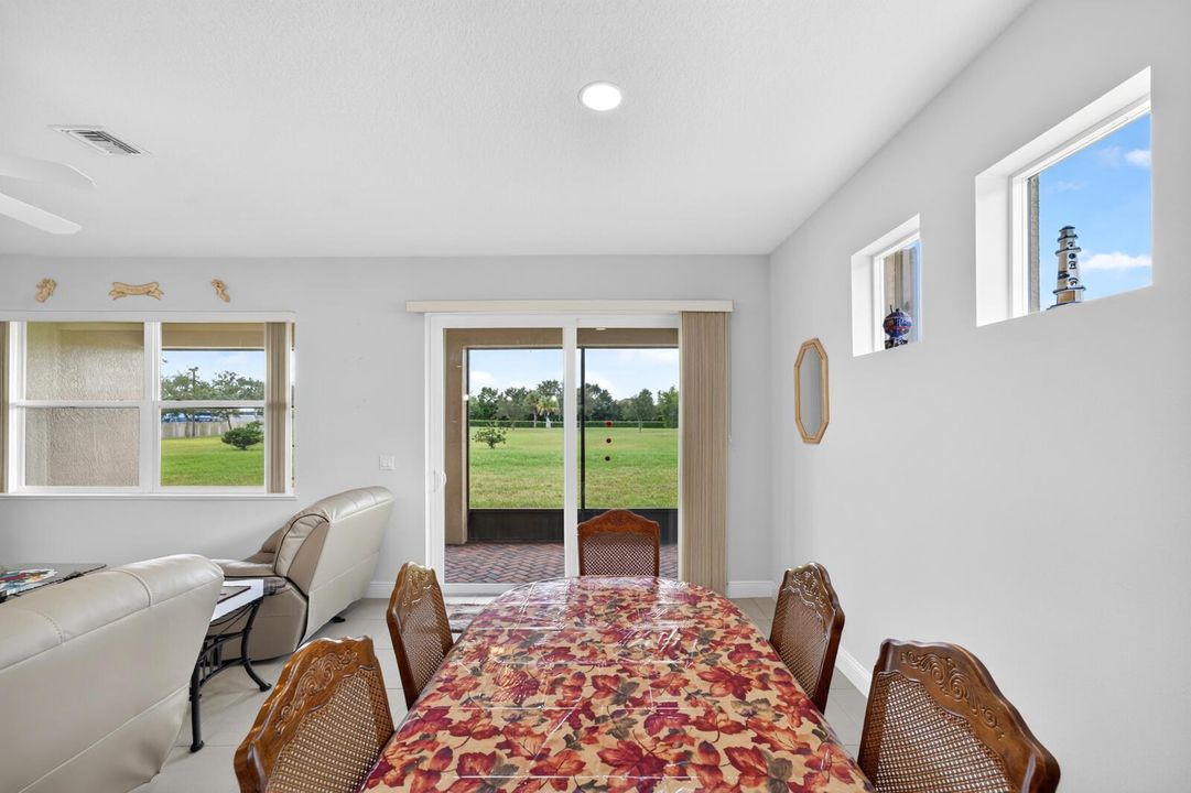 727 Honeybell Ct SW-13