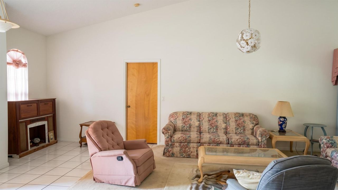 16 - Living Room