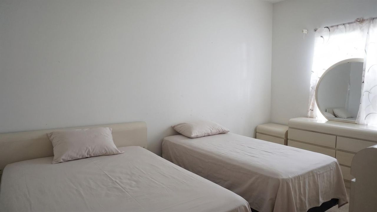 30 - Bedroom