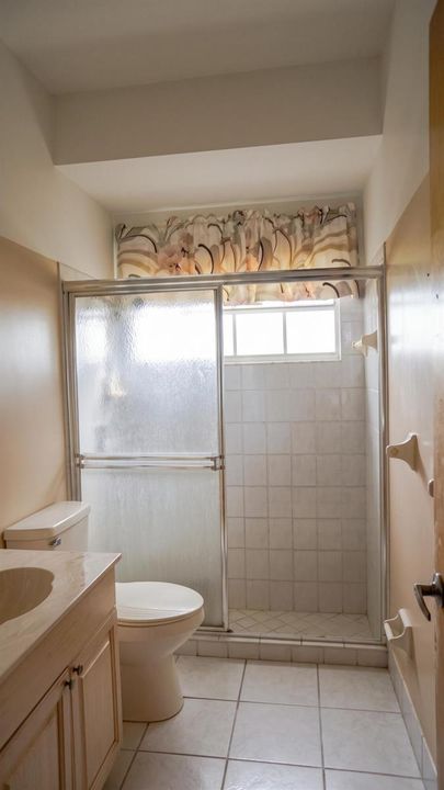 32 - Bath 2