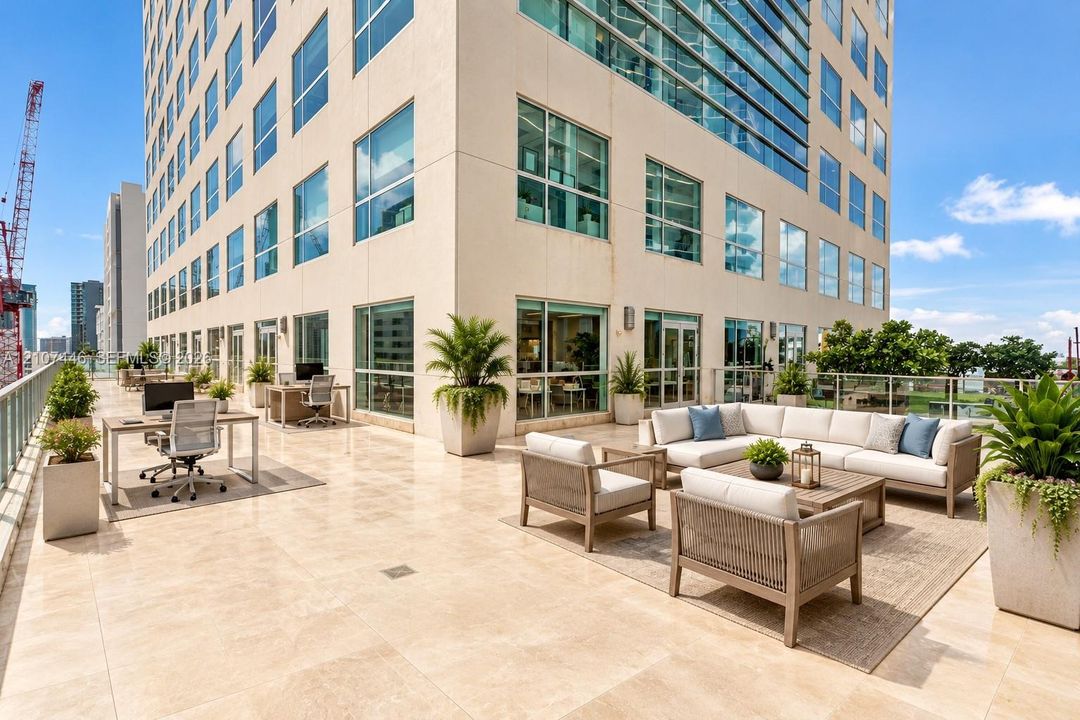 Virtually Stage Outdoor Balcony Space