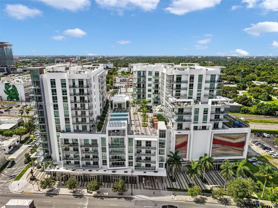 En Venta: $747,700 (2 camas, 2 baños, 1057 Pies cuadrados)