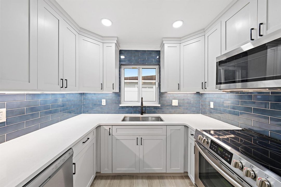5521 Parker Ave-24