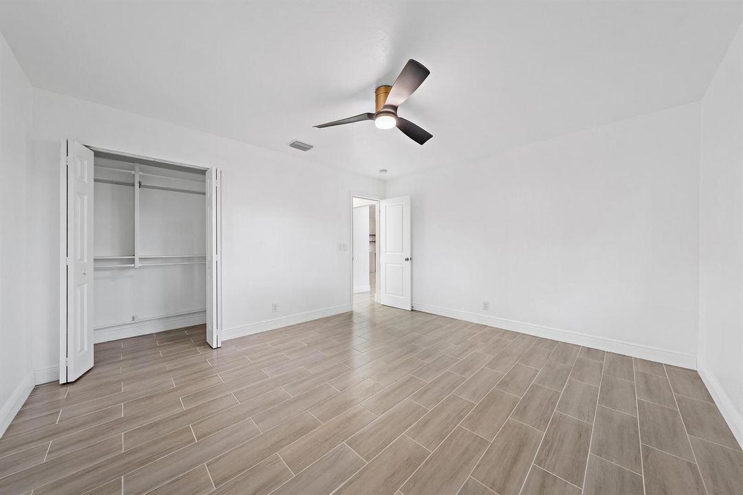 5521 Parker Ave-15