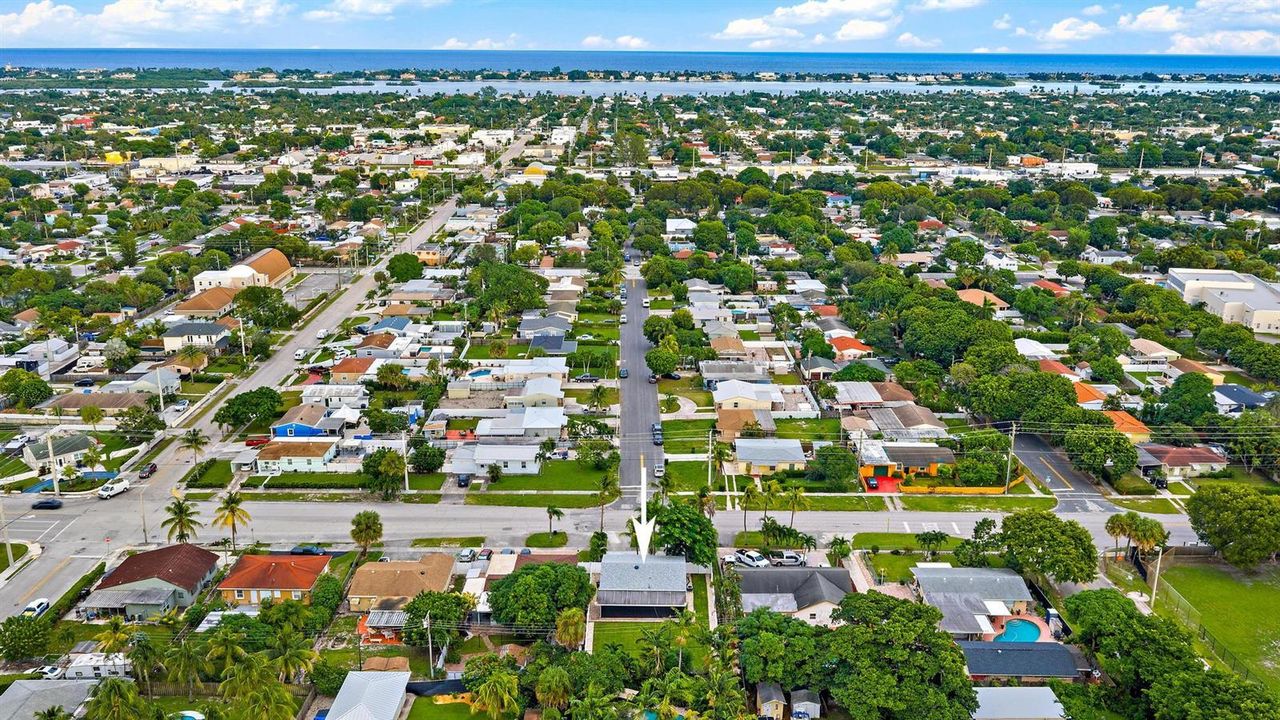 5521 Parker Ave-39