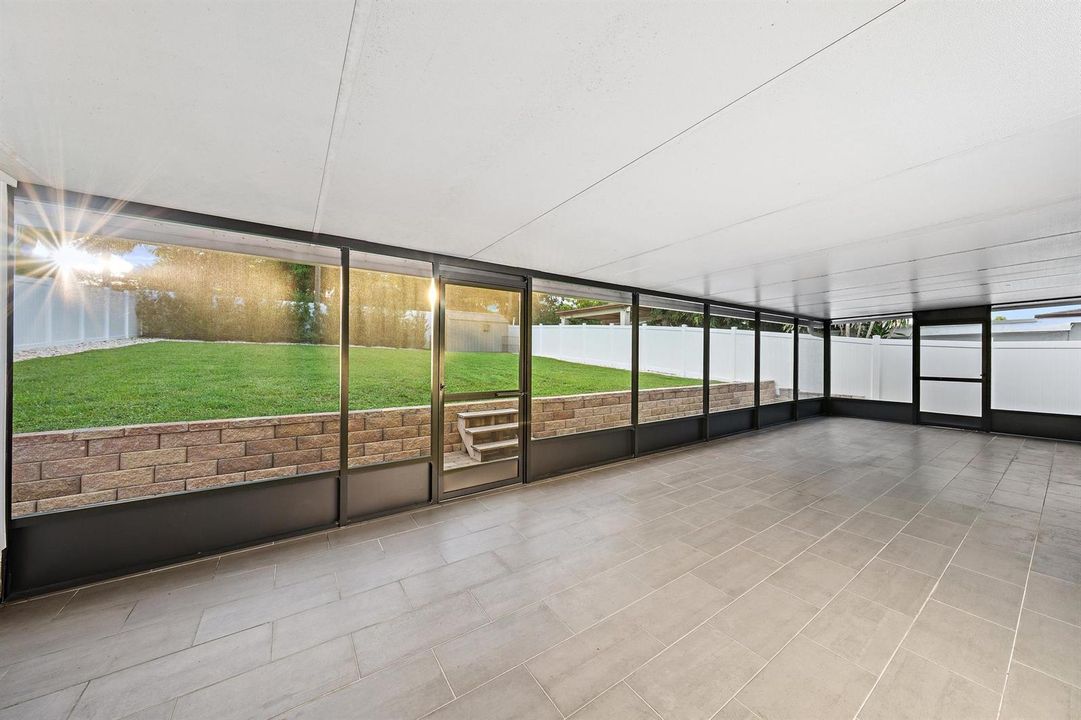 5521 Parker Ave-4