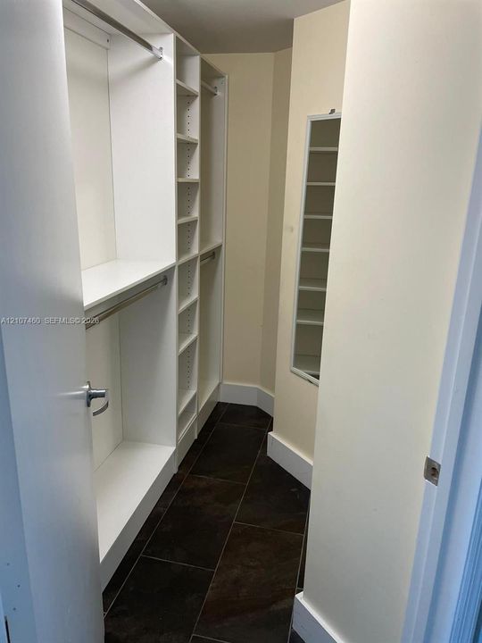 В аренду: $6,700 (3 спален, 3 ванн, 1386 Квадратных фут)
