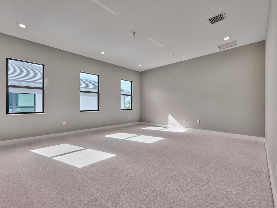 Flex Room- Upstairs