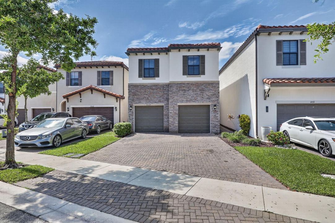 2-web-or-mls-BS1A4756
