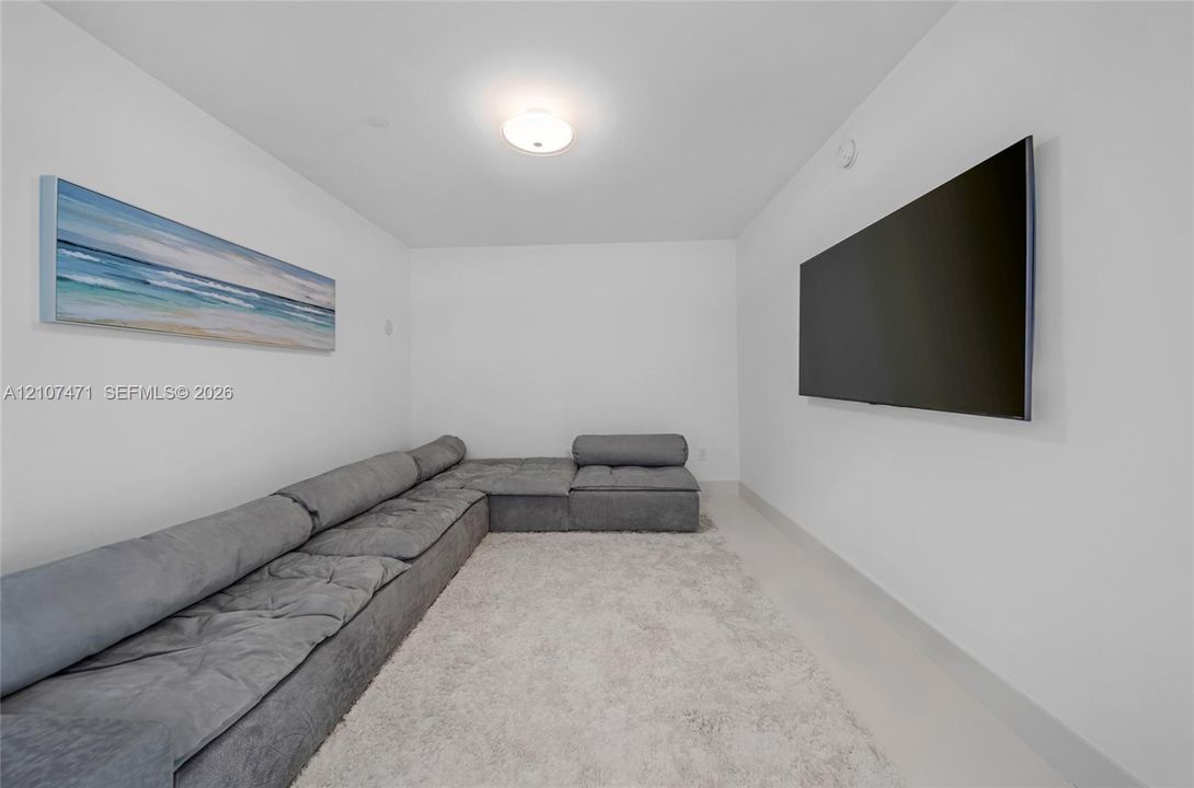 В аренду: $42,000 (2 спален, 3 ванн, 2526 Квадратных фут)