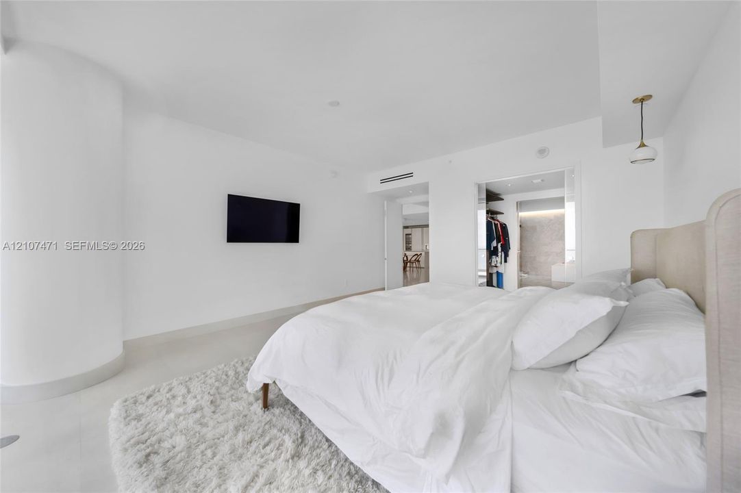 В аренду: $42,000 (2 спален, 3 ванн, 2526 Квадратных фут)