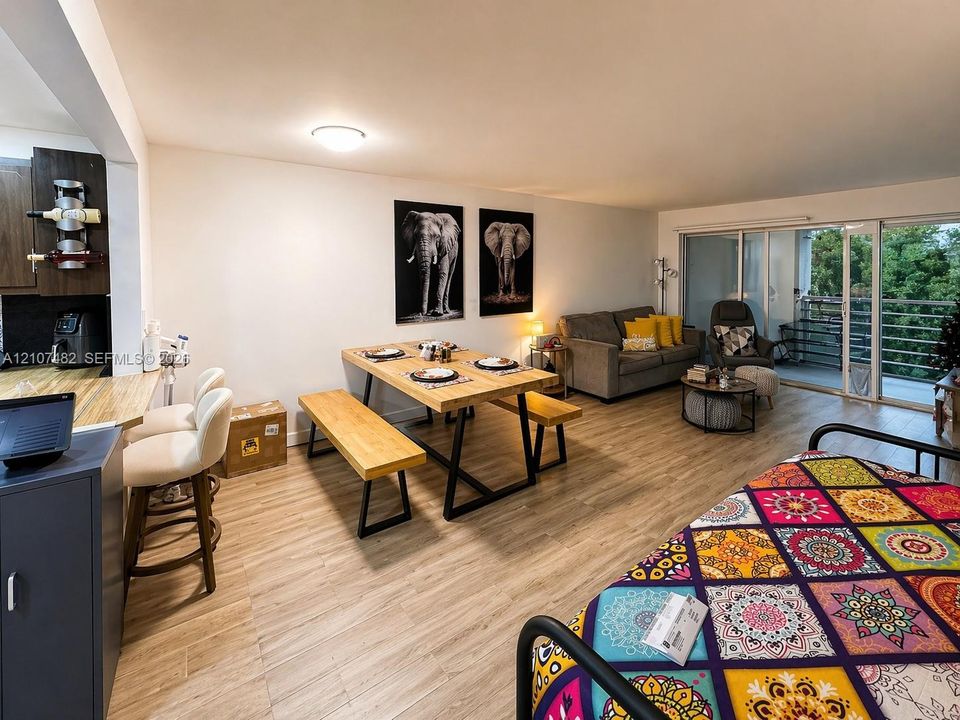 En Venta: $190,000 (2 camas, 2 baños, 1025 Pies cuadrados)