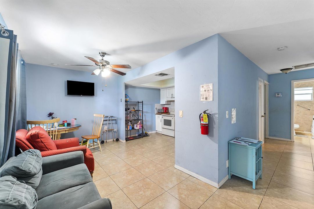 021-804SouthBroadway-Lantana-FL-33462-FU