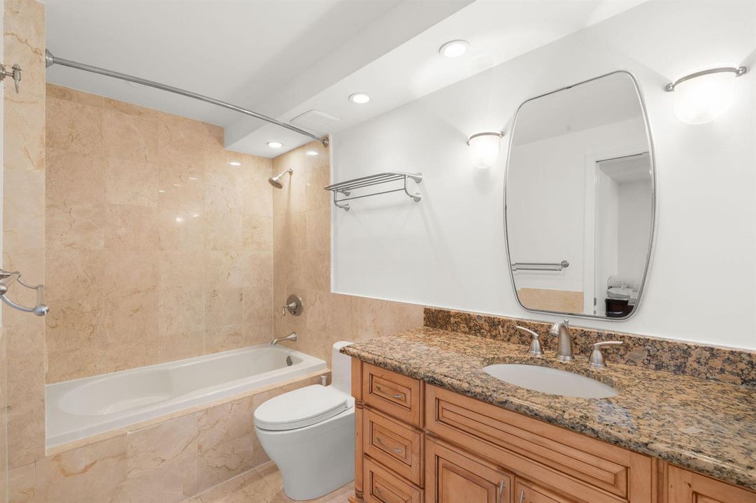 7-web-or-mls-3015 N Ocean Blvd 5F Fort L