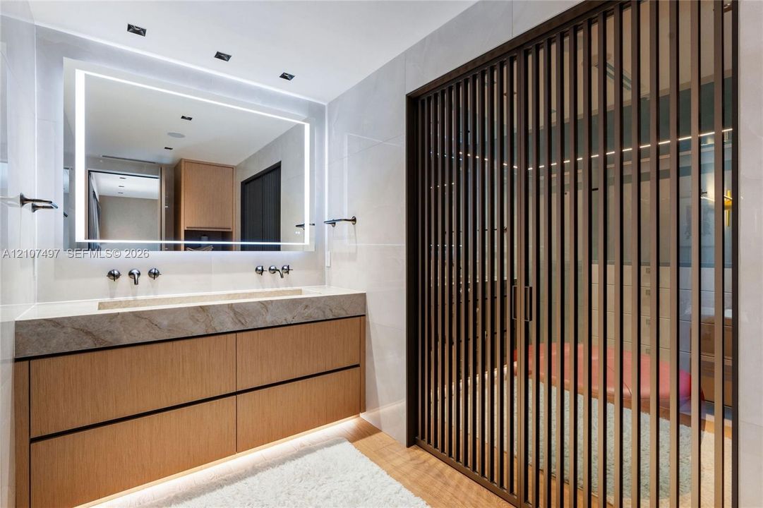 For Sale: $3,950,000 (2 beds, 3 baths, 2699 Square Feet)