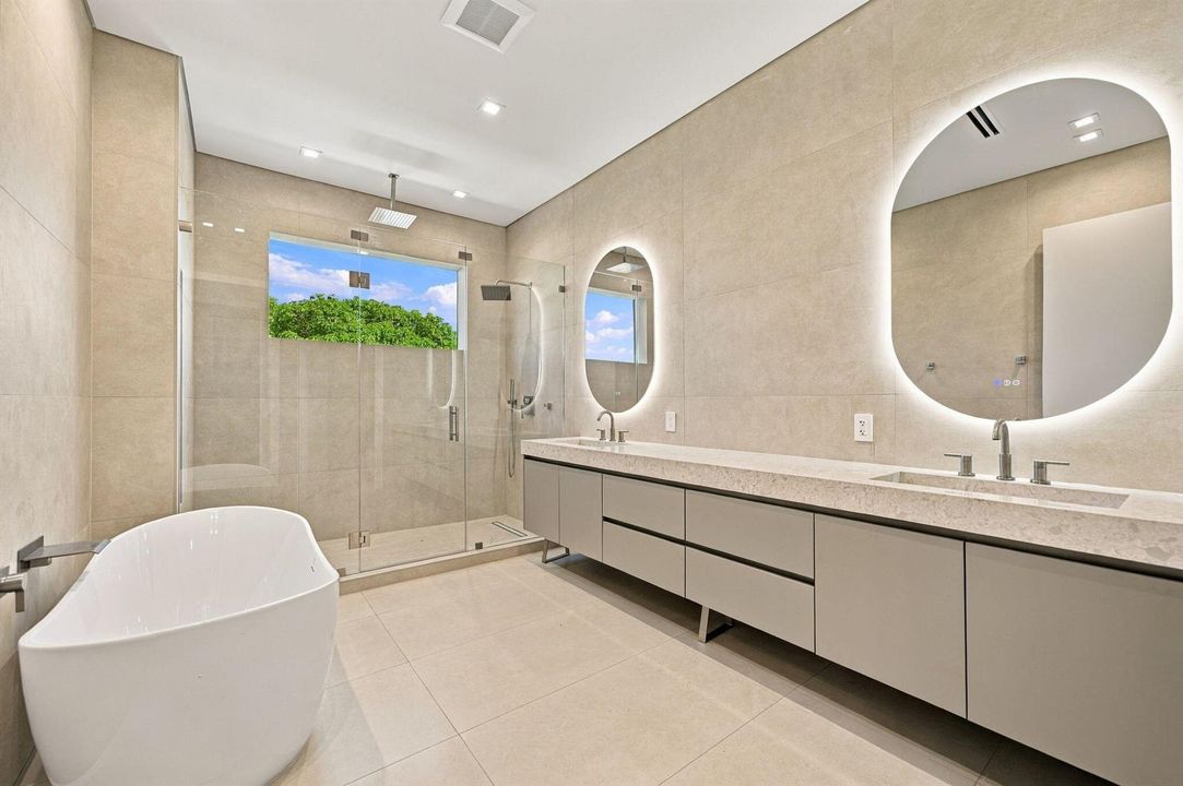 24-web-or-mls-1015-ne-3rd-st