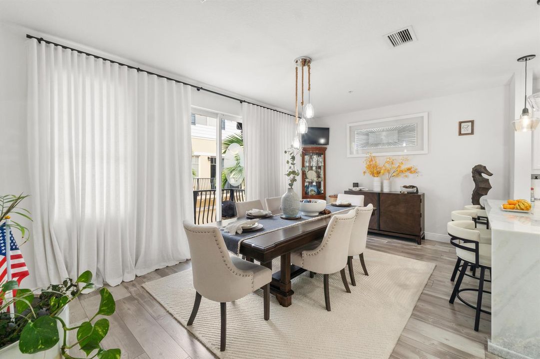 Town House Dining Room 1