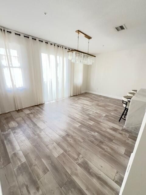 Townhouse Dinning Room Empty