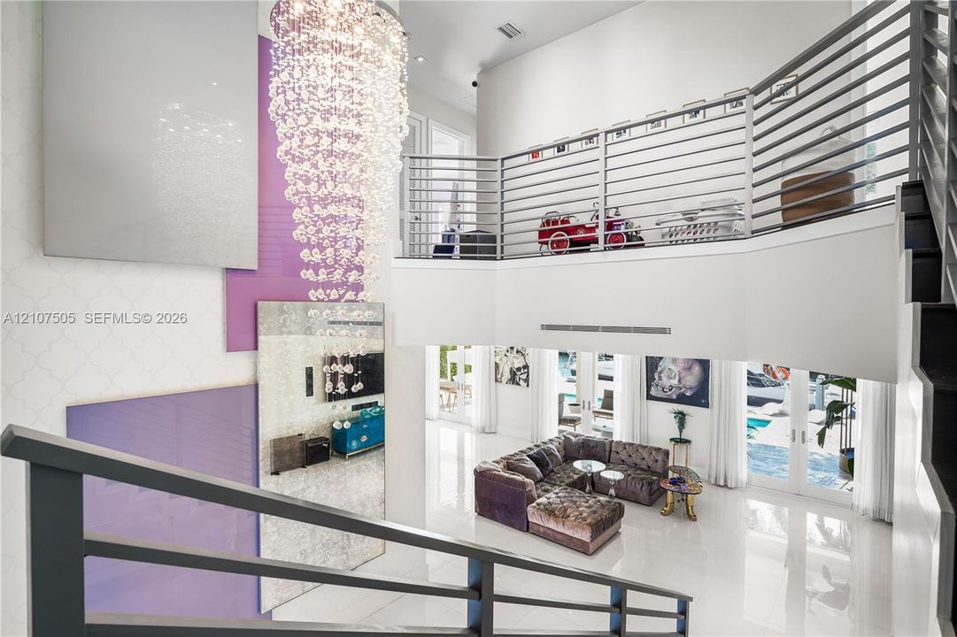 En Venta: $5,250,000 (5 camas, 3 baños, 3400 Pies cuadrados)