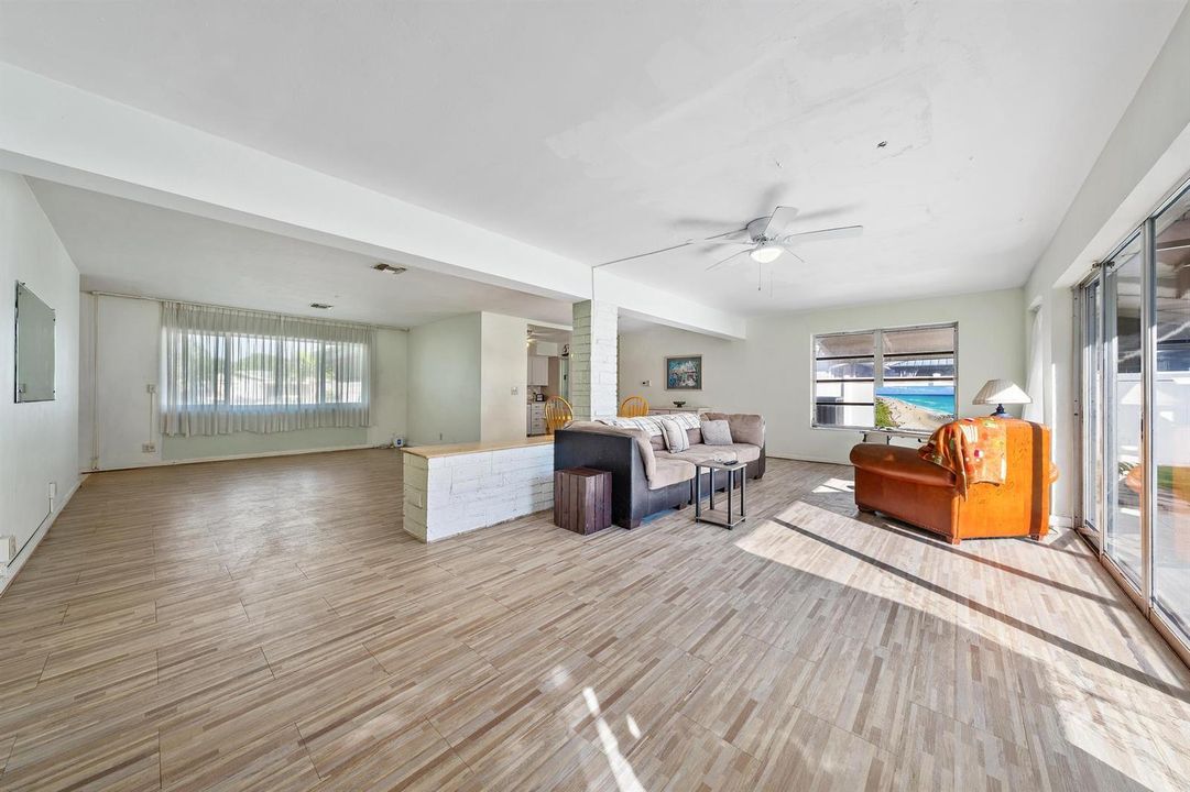 216 Tam O Shanter Dr-8