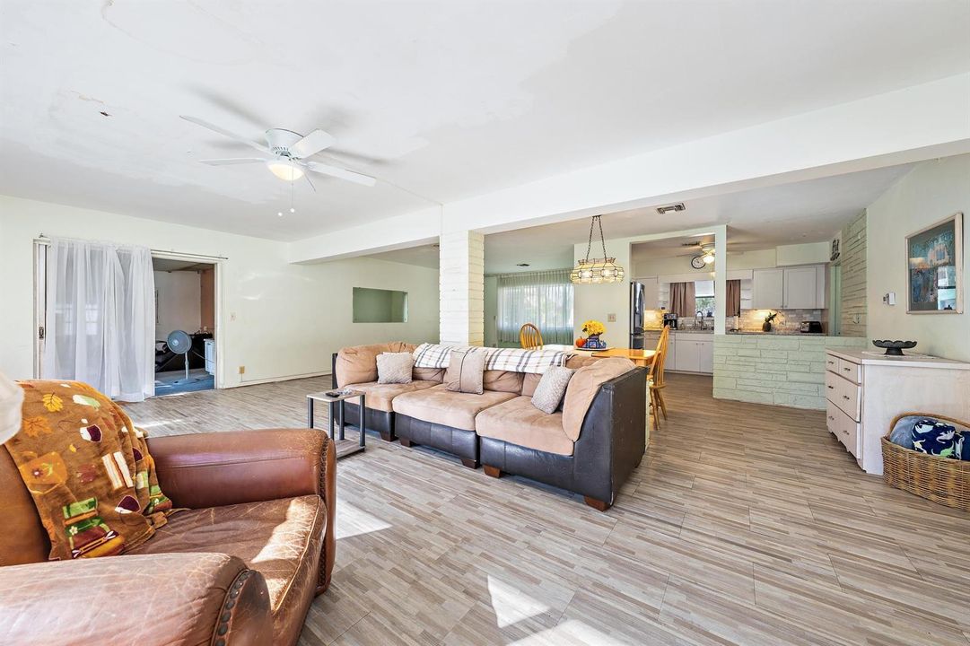 216 Tam O Shanter Dr-13