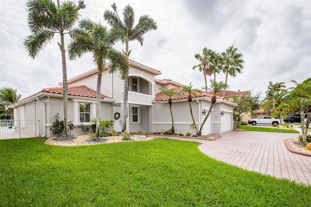 For Rent: $6,750 (5 beds, 3 baths, 2879 Square Feet)