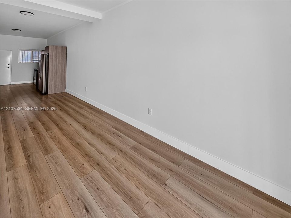 For Rent: $2,300 (2 beds, 2 baths, 800 Square Feet)