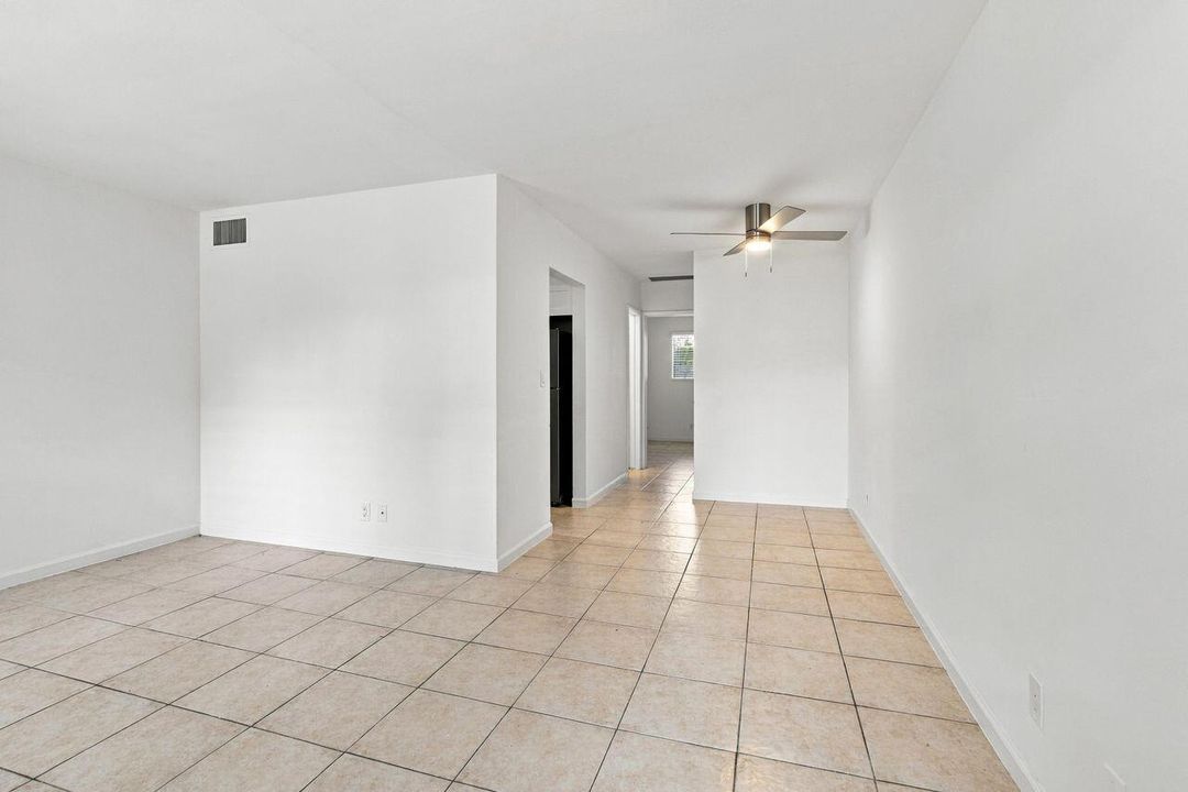 4529_NE_21st_Ave__011