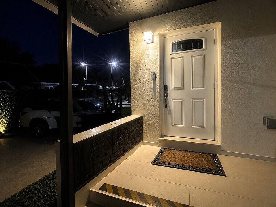 pic redo 1230 outdoor lit