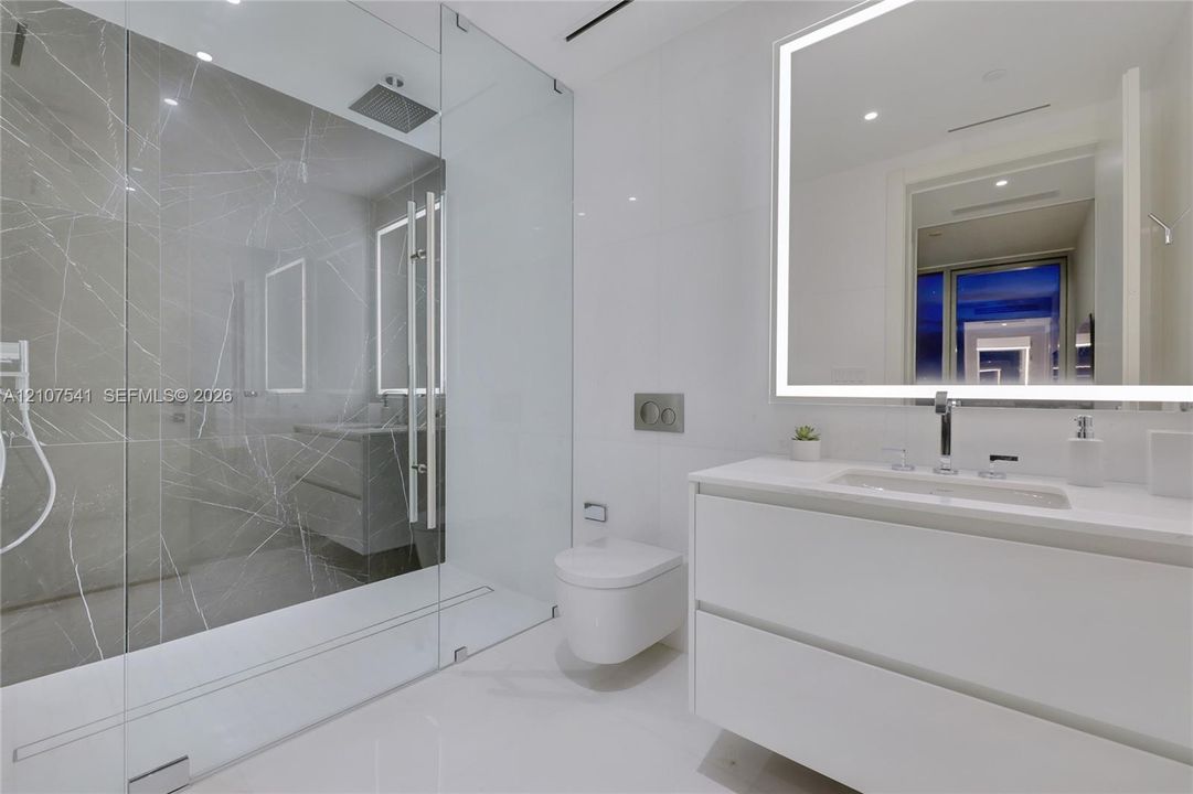 En Renta: $6,995 (1 camas, 1 baños, 976 Pies cuadrados)