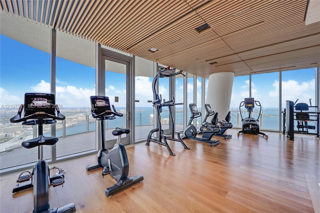 En Renta: $6,995 (1 camas, 1 baños, 976 Pies cuadrados)
