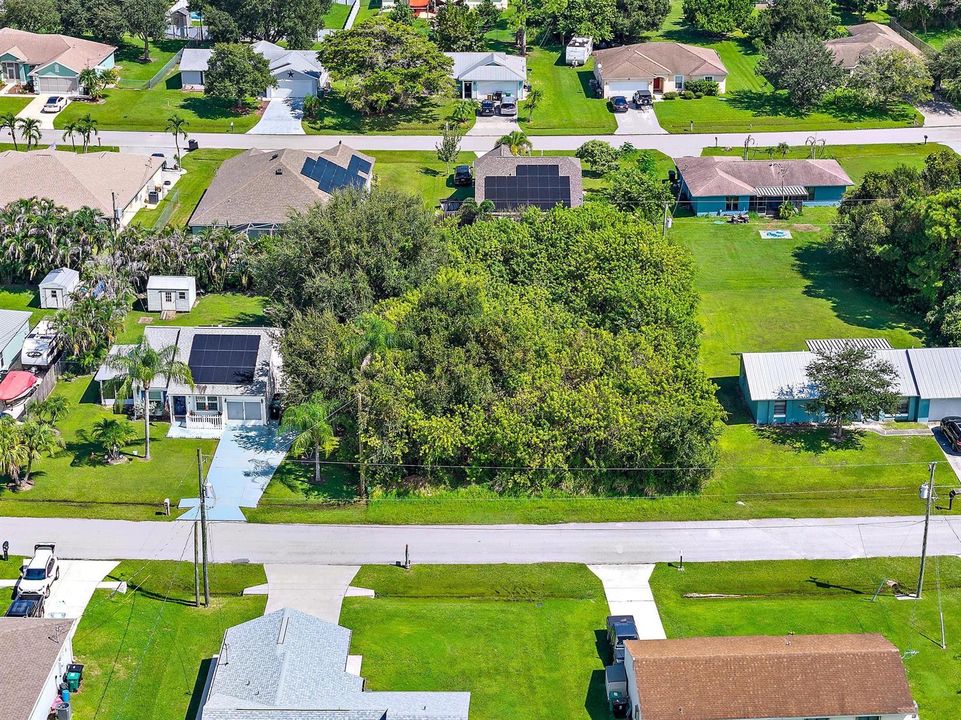 2125 SE Trillo St-10