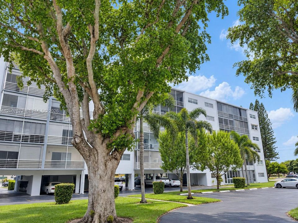 En Venta: $218,000 (2 camas, 2 baños, 1027 Pies cuadrados)