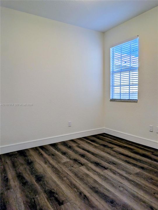 For Rent: $3,000 (3 beds, 2 baths, 1776 Square Feet)