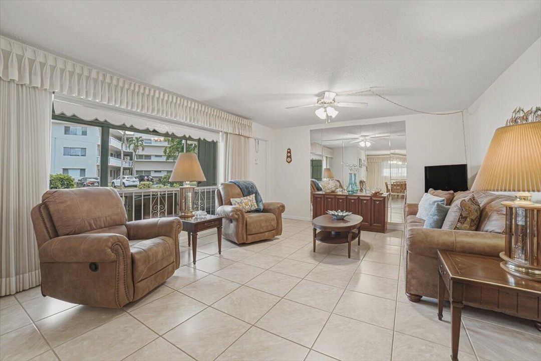 Living room-C