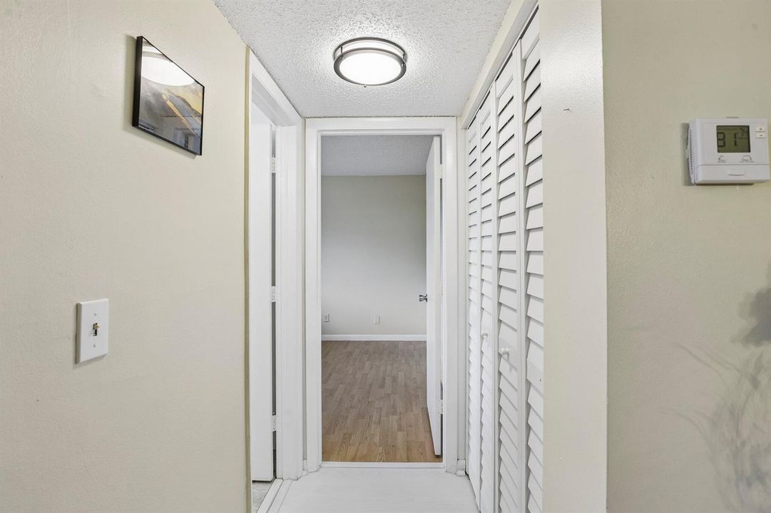 29-web-or-mls-Lagos De Campo Blvd unit 3