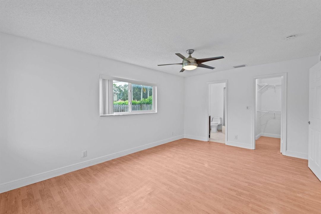 23-web-or-mls-A7401076