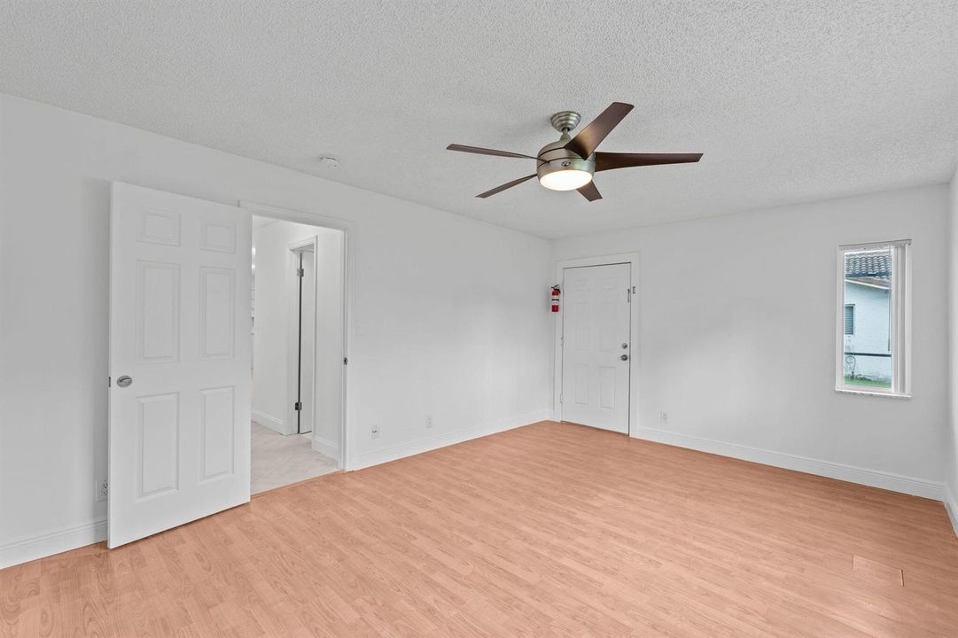 21-web-or-mls-A7401064