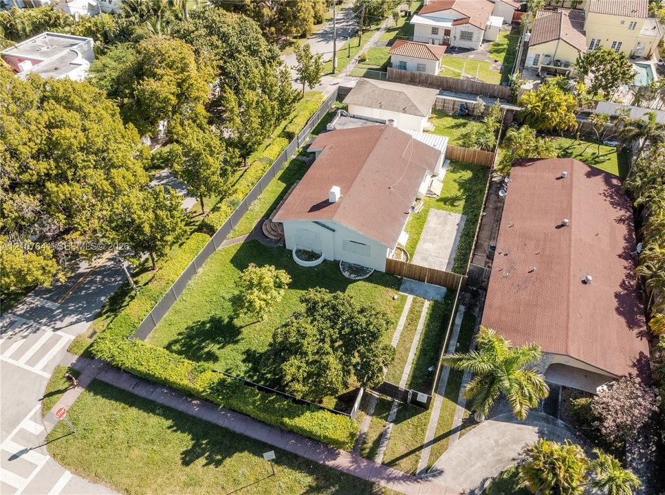 For Sale: $2,300,000 (3 beds, 3 baths, 2573 Square Feet)