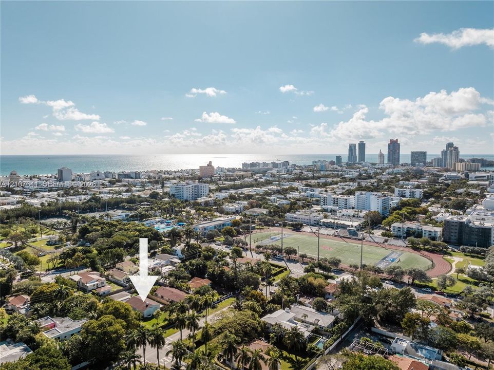 For Sale: $2,300,000 (3 beds, 3 baths, 2573 Square Feet)