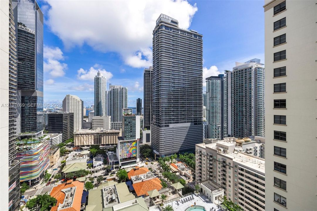 待售: $679,999 (2 贝兹, 2 浴室, 1097 平方英尺)