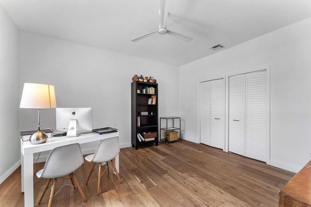 058-15390TakeOffPlace-Wellington-FL-3341