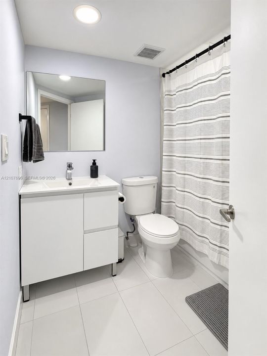En Venta: $325,000 (2 camas, 2 baños, 1036 Pies cuadrados)